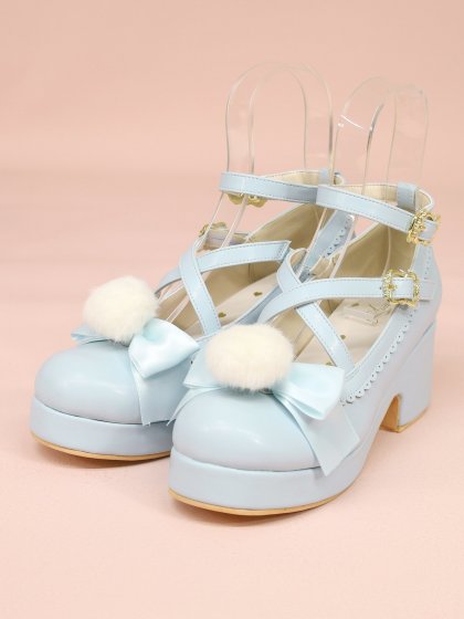 Cross pumps with fur ribbon