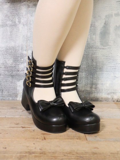 Mysterious Doll Strap Shoes