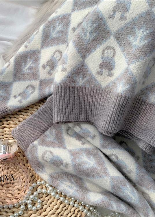 2025年 秋冬 新作 ファッション セットアップ カートゥーン柄 ニットセーター × ハーフスカート ラウンドネック セーター 2点セット（上下セット）